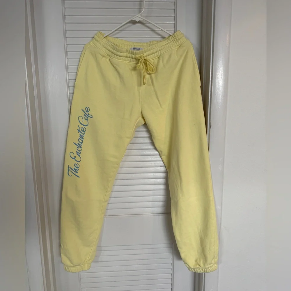 Enchante Cafe Spritz Yellow Sweatpants by F1's Daniel Ricciardo. SOLD OUT ONLINE - Picture 1 of 5